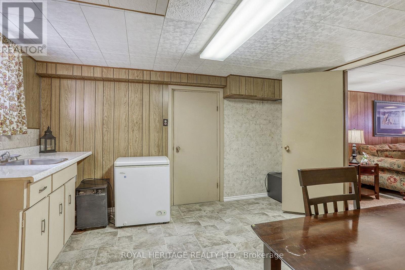 339 Nipigon Street E, Oshawa, Ontario  L1J 4P1 - Photo 36 - E12411997