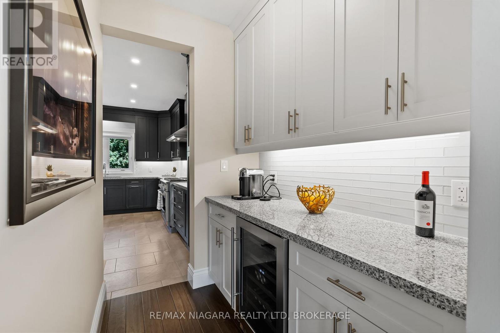 54 Philmori Boulevard, Pelham, Ontario  L0S 1E5 - Photo 12 - X12412168