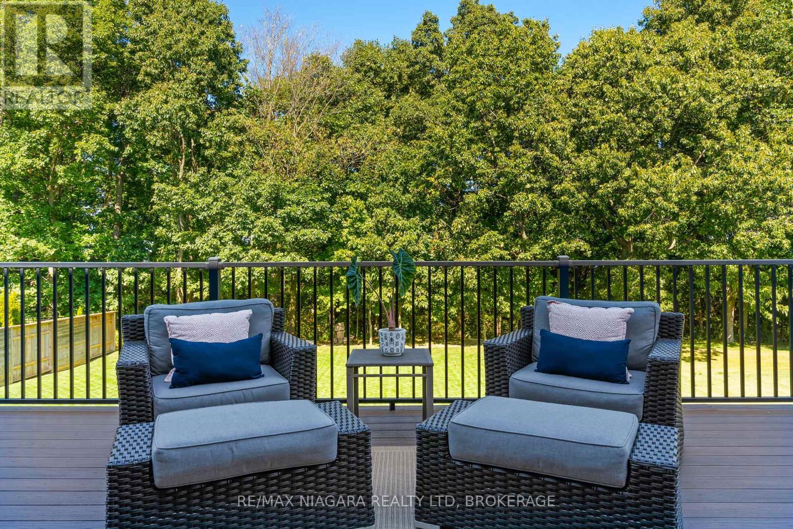 54 Philmori Boulevard, Pelham, Ontario  L0S 1E5 - Photo 43 - X12412168