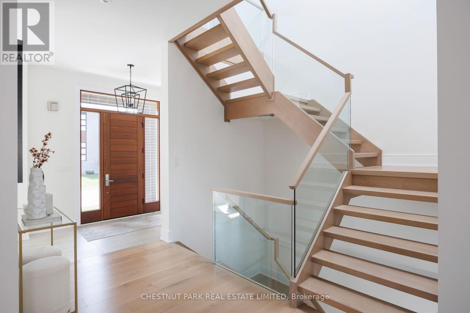 29 Limerick Street, Richmond Hill, Ontario  L4E 3W9 - Photo 12 - N12411846