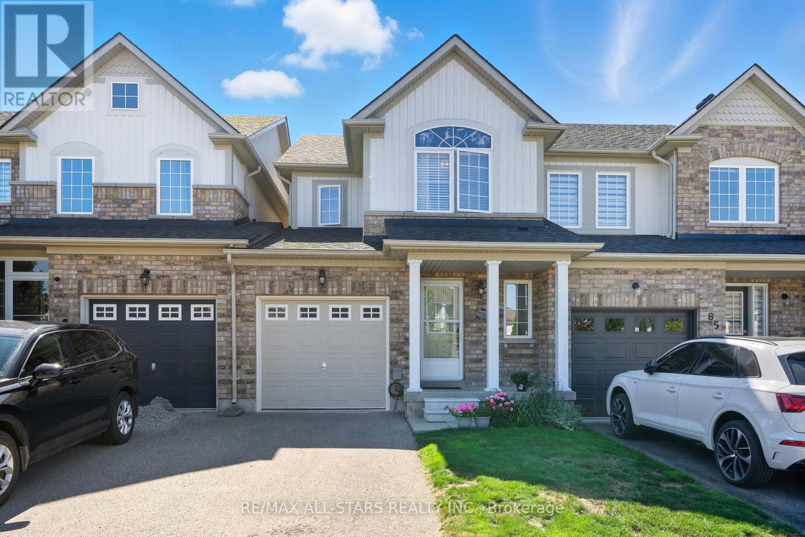 83 Hammill Heights, East Gwillimbury, Ontario  L0G 1M0 - Photo 1 - N12411850