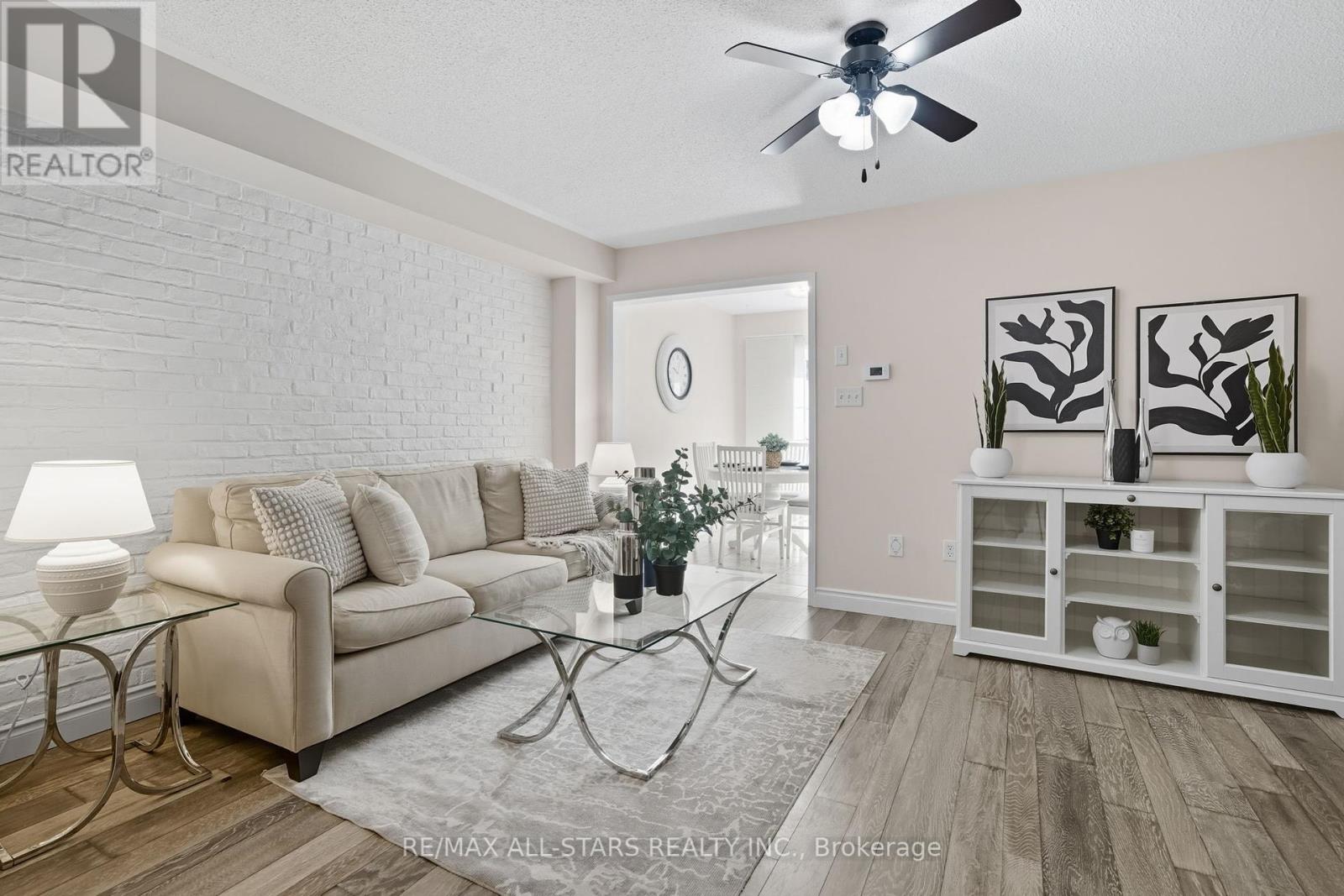 83 Hammill Heights, East Gwillimbury, Ontario  L0G 1M0 - Photo 8 - N12411850