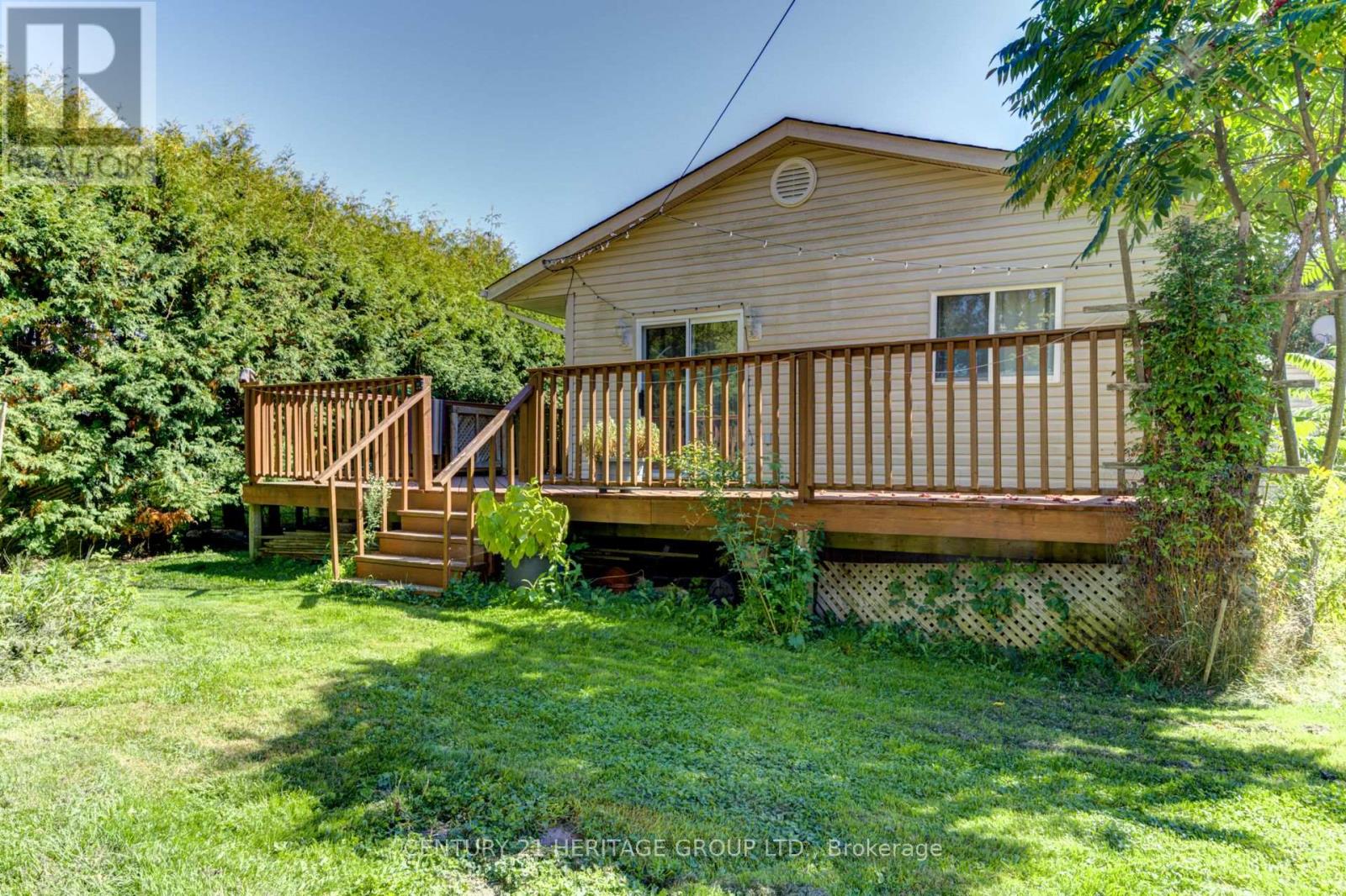 42 Shamrock Crescent, Essa, Ontario  L0M 1B1 - Photo 32 - N12411867