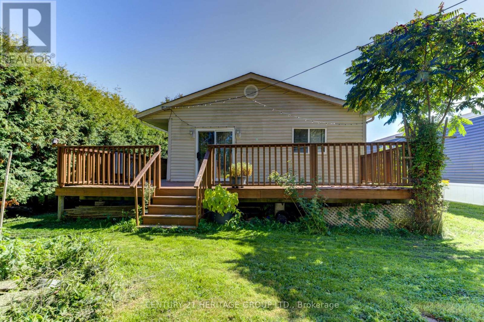 42 Shamrock Crescent, Essa, Ontario  L0M 1B1 - Photo 33 - N12411867
