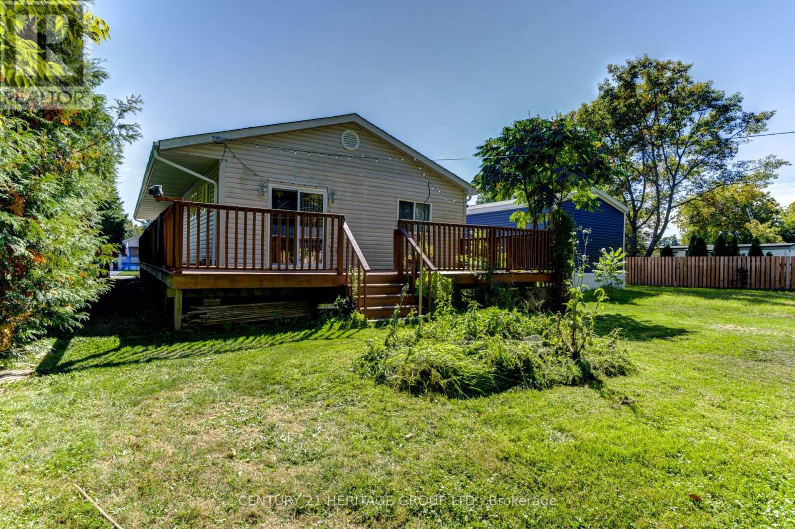 42 Shamrock Crescent, Essa, Ontario  L0M 1B1 - Photo 34 - N12411867