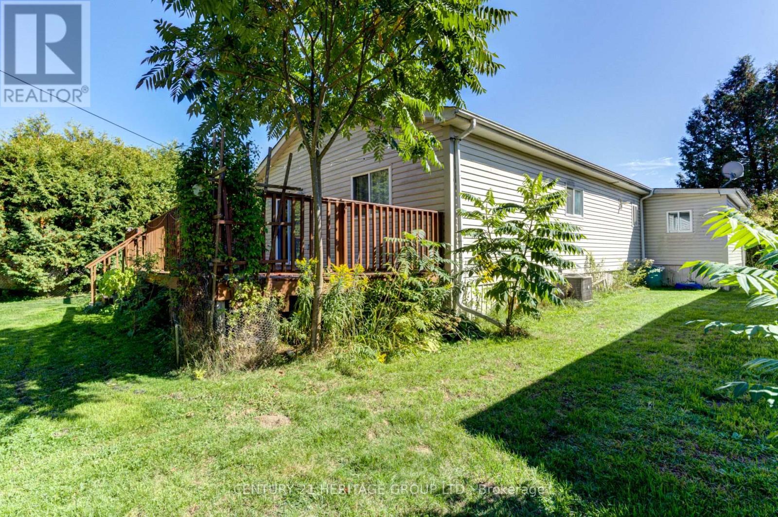 42 Shamrock Crescent, Essa, Ontario  L0M 1B1 - Photo 35 - N12411867