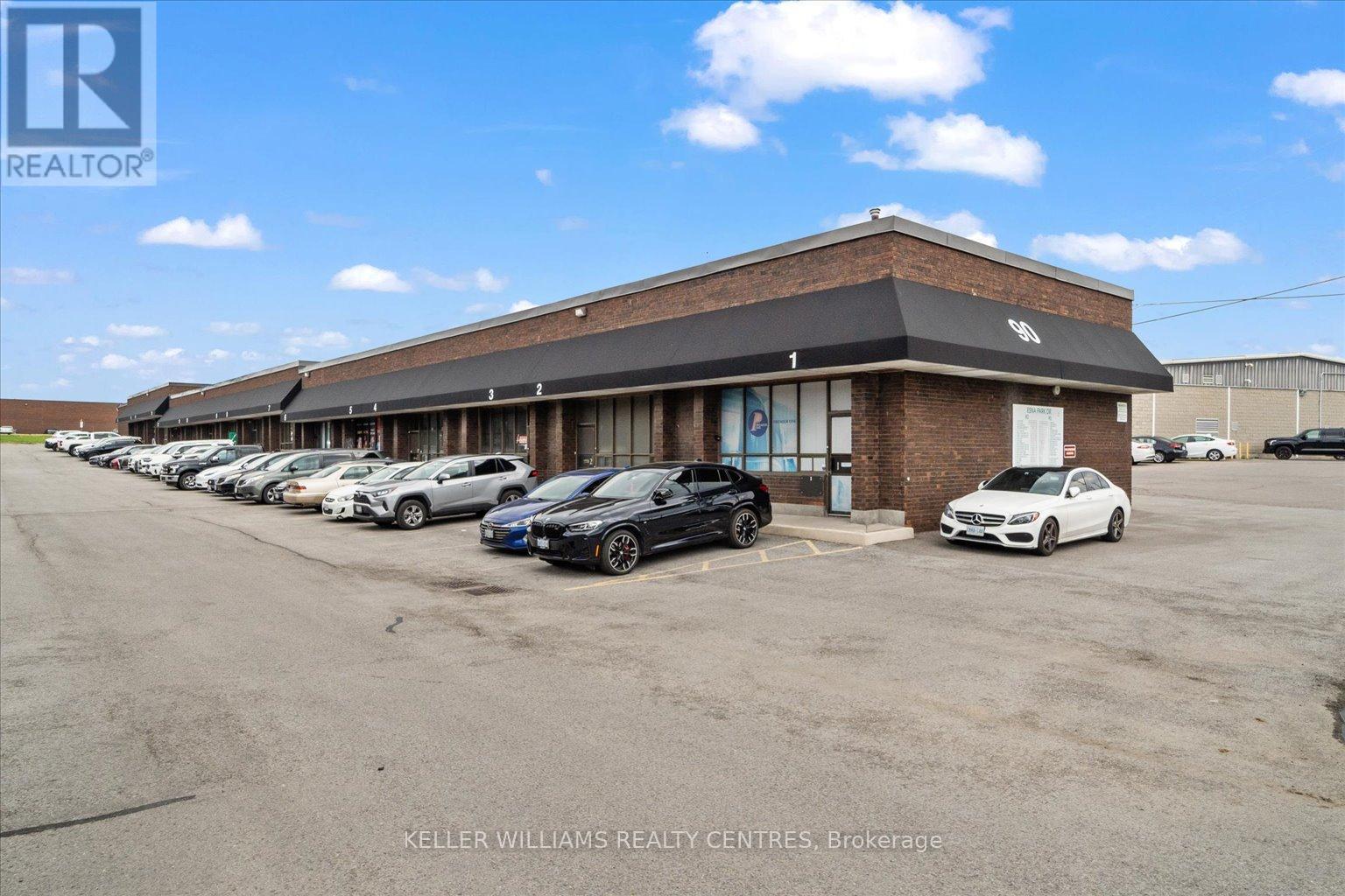 10 - 90 Esna Park Drive, Markham, Ontario  L3R 2R2 - Photo 2 - N12411928