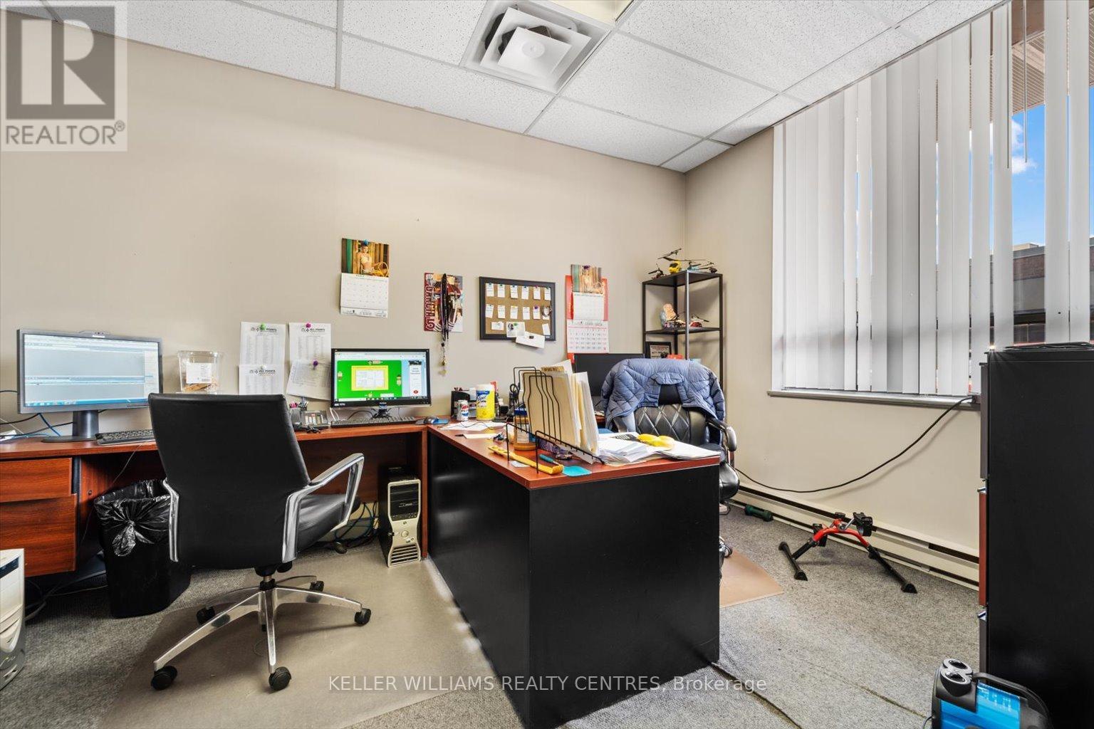 10 - 90 Esna Park Drive, Markham, Ontario  L3R 2R2 - Photo 7 - N12411928