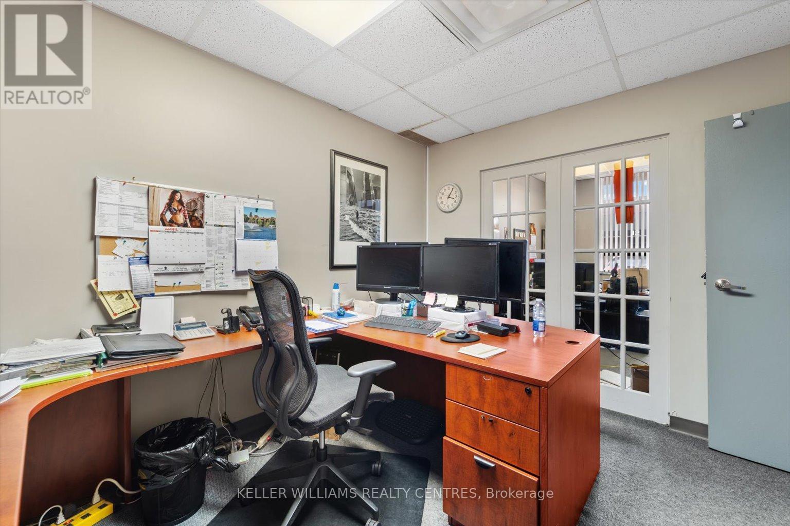 10 - 90 Esna Park Drive, Markham, Ontario  L3R 2R2 - Photo 9 - N12411928