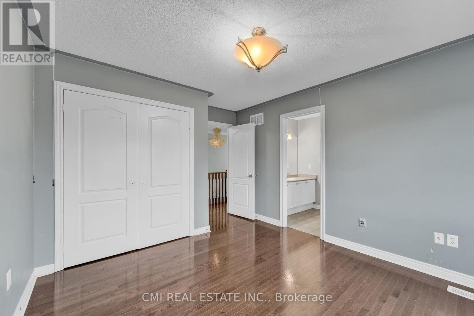 32 Hislop Drive, Markham, Ontario  L6B 0C6 - Photo 21 - N12411976