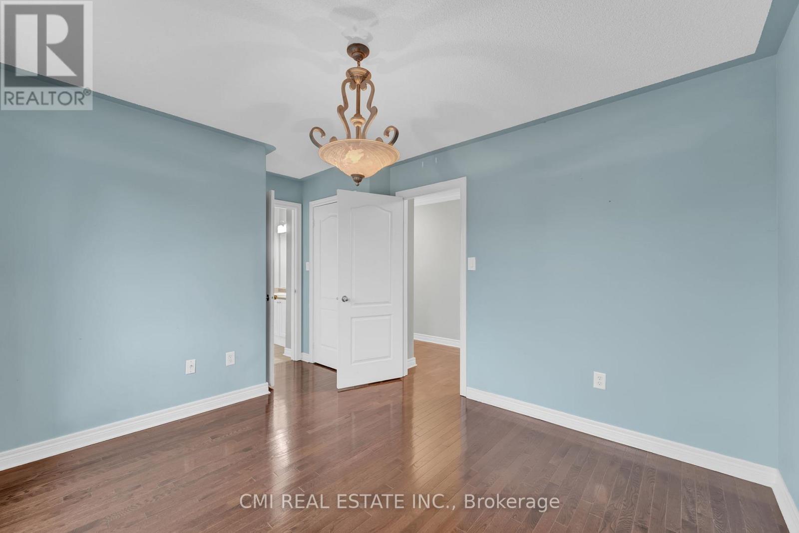 32 Hislop Drive, Markham, Ontario  L6B 0C6 - Photo 32 - N12411976