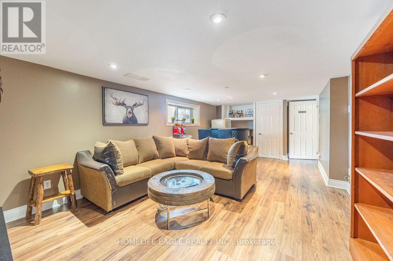 19280 Dufferin Street, King, Ontario  L3Y 4V9 - Photo 17 - N12412014