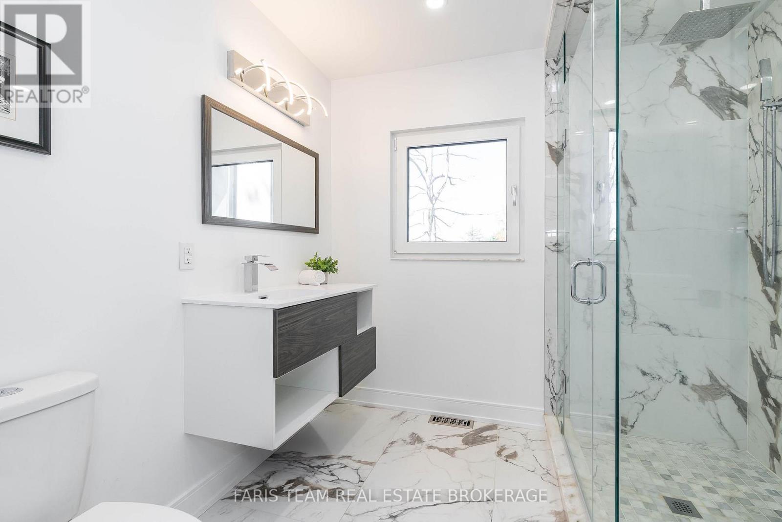 3951 Alberta Avenue, Innisfil, Ontario  L9S 2M1 - Photo 32 - N12412032