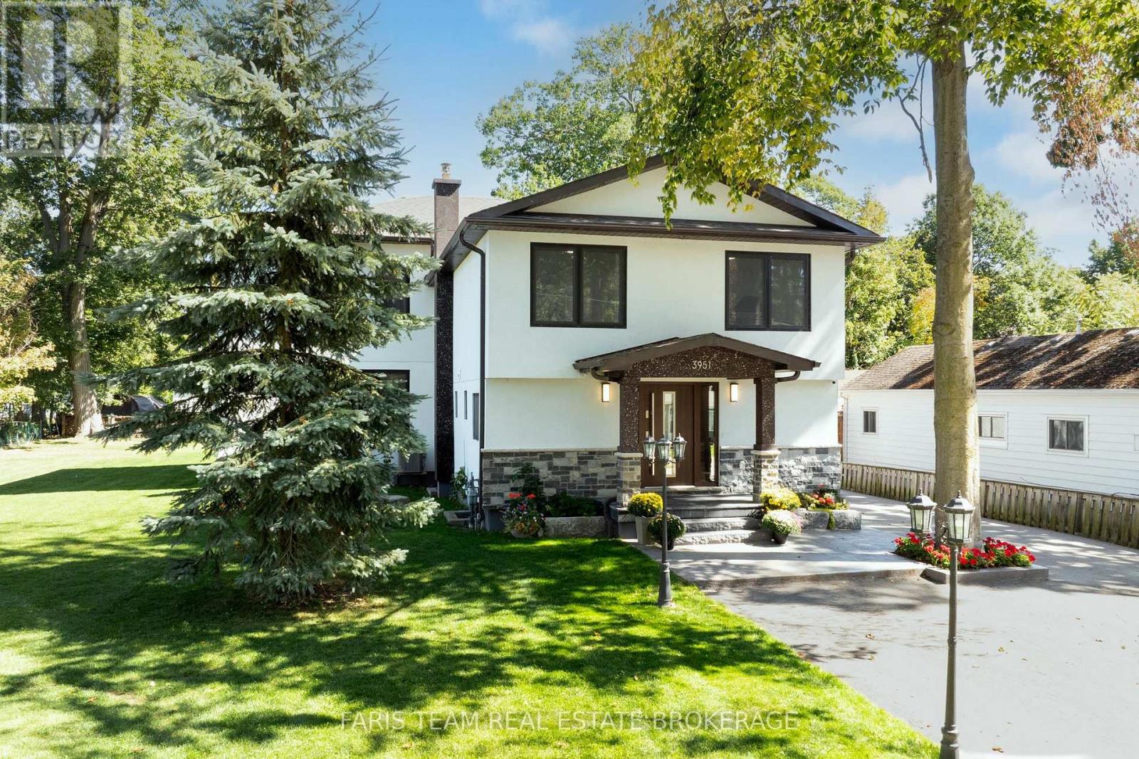 3951 Alberta Avenue, Innisfil, Ontario  L9S 2M1 - Photo 5 - N12412032