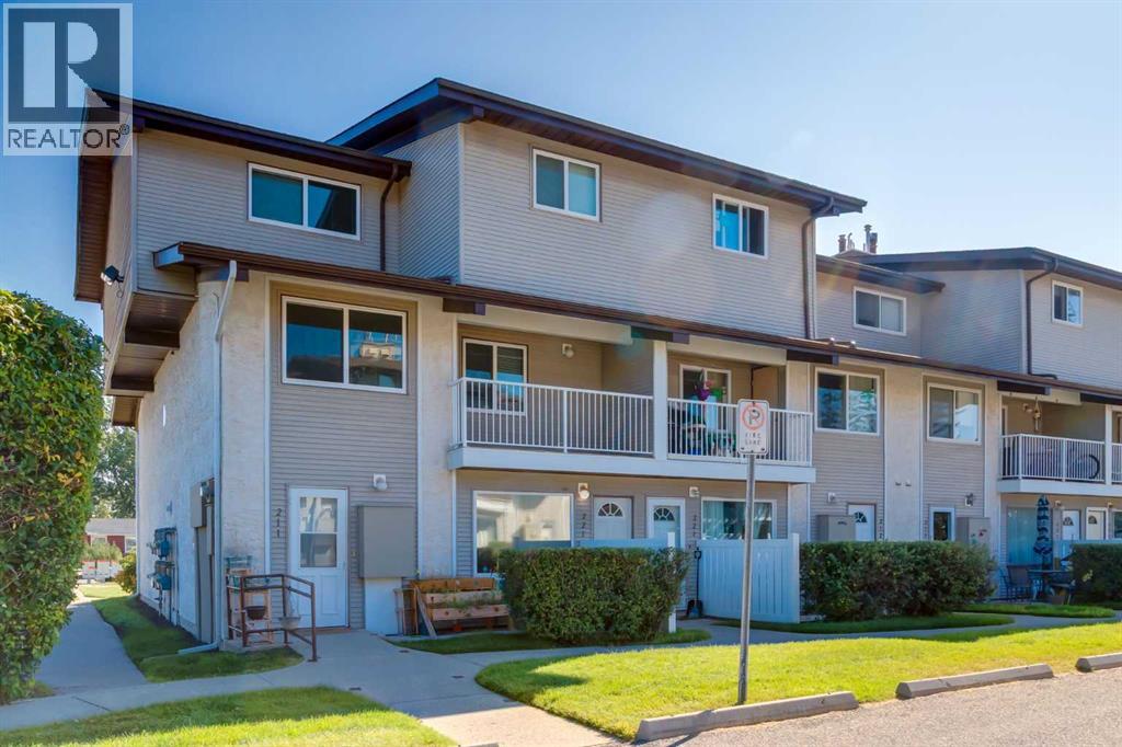 Property at 221, 200 Brookpark Drive SW image 3