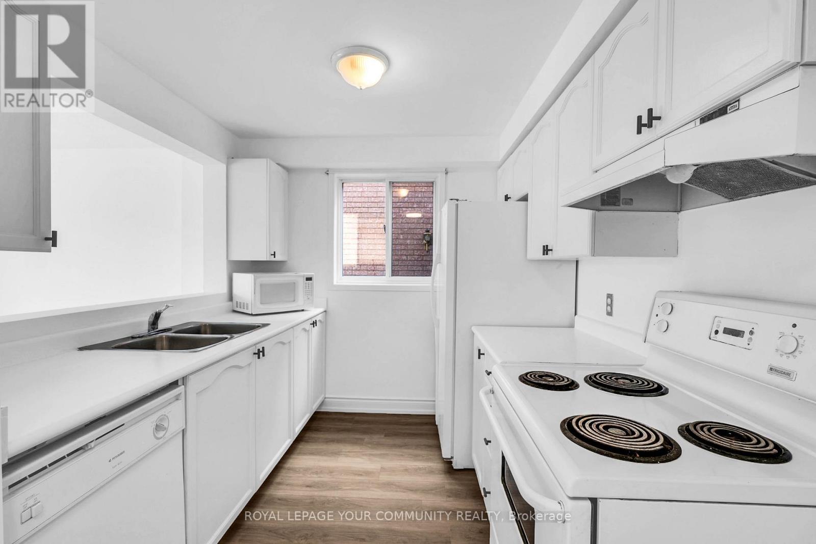 76 Cheltenham Road, Barrie, Ontario  L4M 6S7 - Photo 11 - S12411874