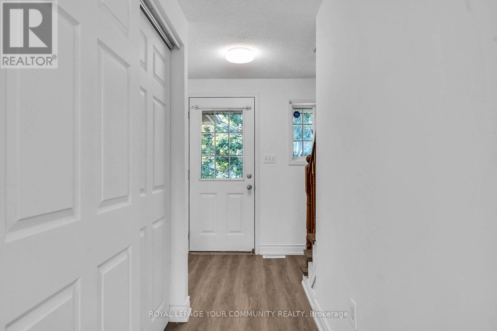 76 Cheltenham Road, Barrie, Ontario  L4M 6S7 - Photo 4 - S12411874