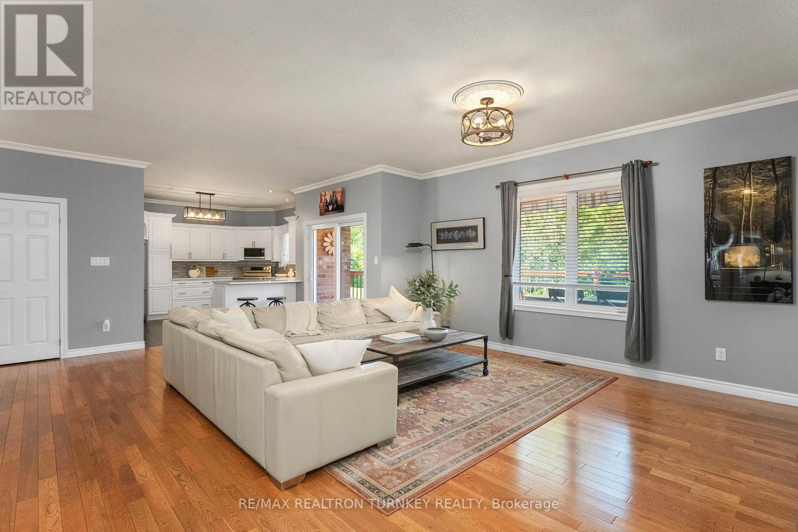 61 Broadview Street, Collingwood, Ontario  L9Y 3Z1 - Photo 10 - S12412028
