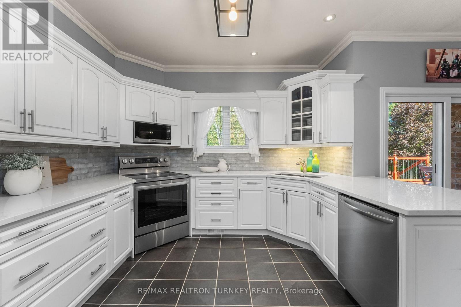 61 Broadview Street, Collingwood, Ontario  L9Y 3Z1 - Photo 14 - S12412028