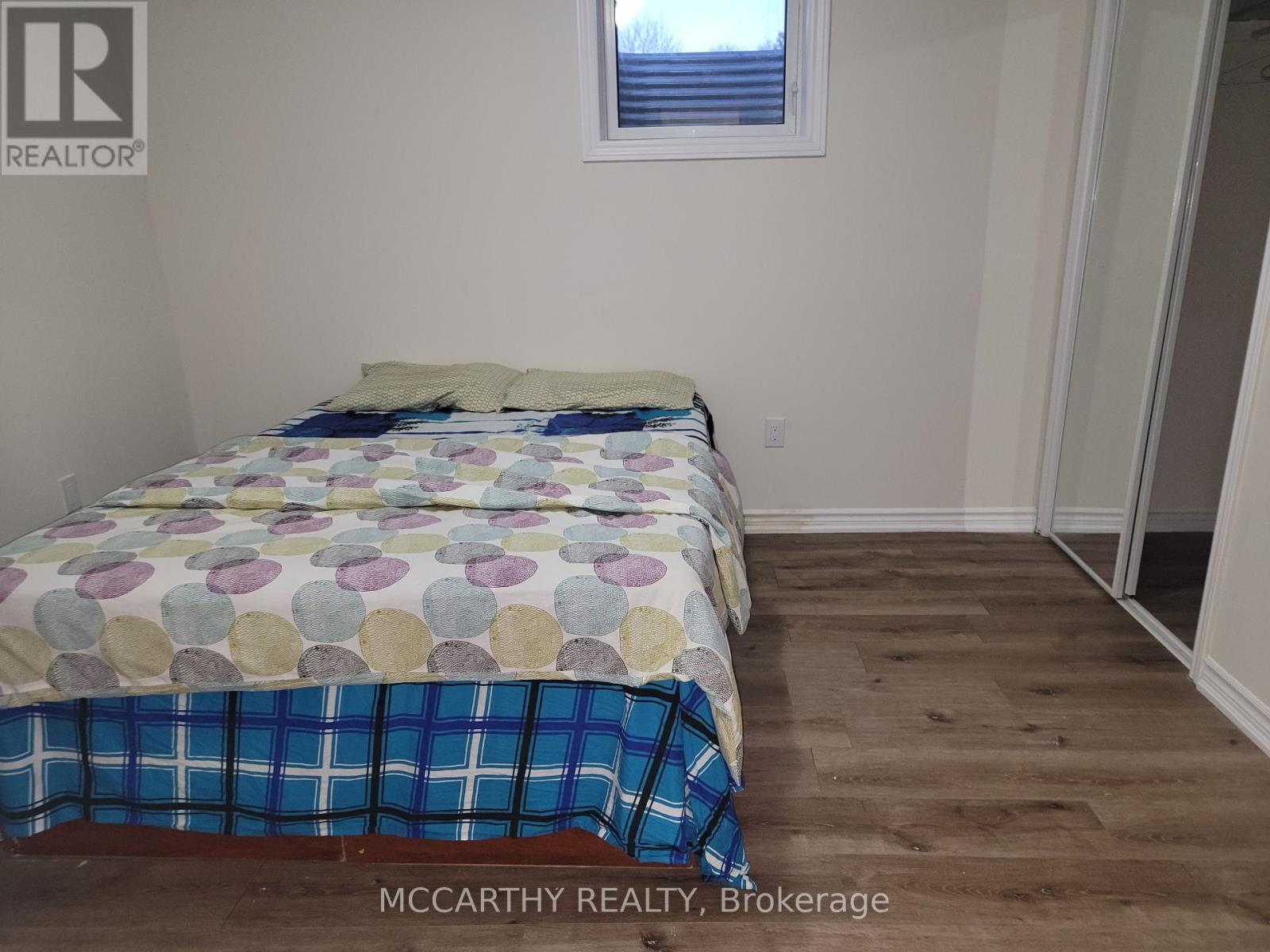 6196 County 9 Road, Clearview, Ontario  L0M 1N0 - Photo 2 - S12412046