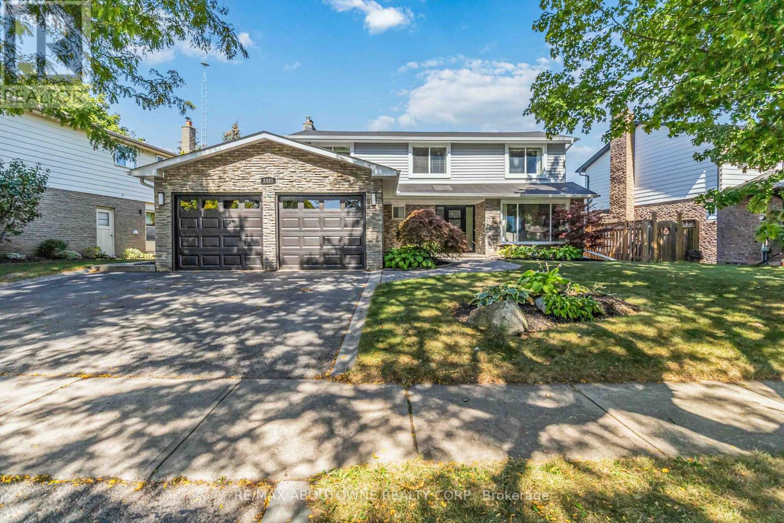 2485 Woburn Crescent, Oakville, Ontario  L6L 5E8 - Photo 1 - W12411865