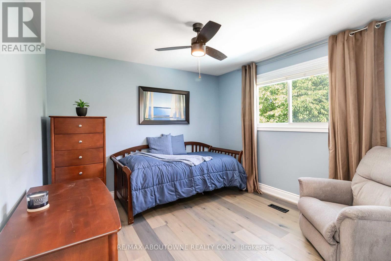 2485 Woburn Crescent, Oakville, Ontario  L6L 5E8 - Photo 19 - W12411865