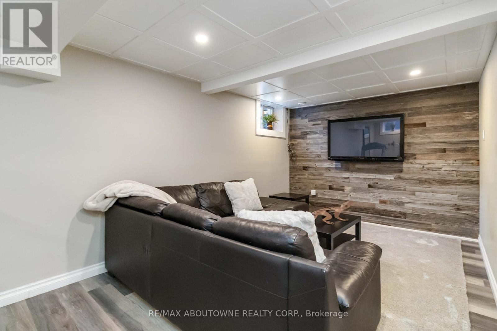 2485 Woburn Crescent, Oakville, Ontario  L6L 5E8 - Photo 26 - W12411865