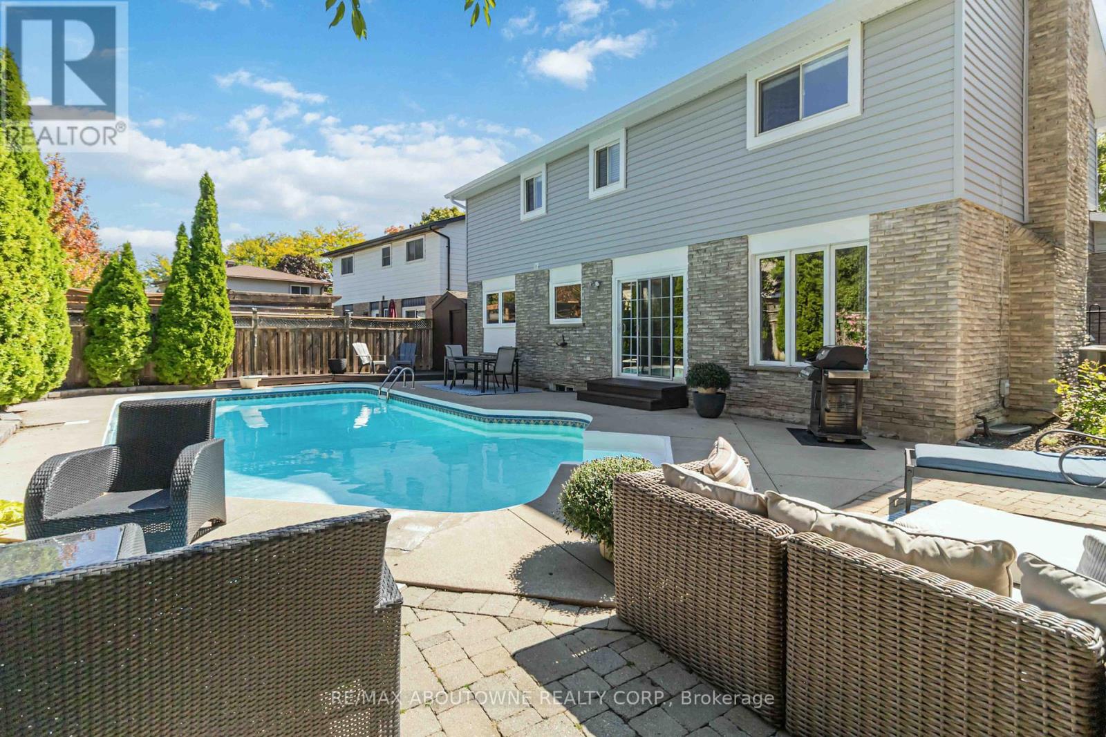 2485 Woburn Crescent, Oakville, Ontario  L6L 5E8 - Photo 29 - W12411865