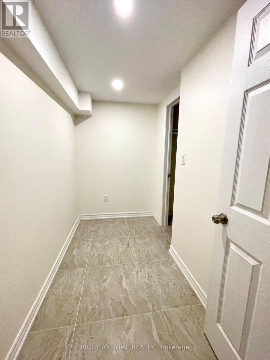 Basement - 106 Vivians Crescent, Brampton, Ontario  L6Y 4V4 - Photo 10 - W12411944