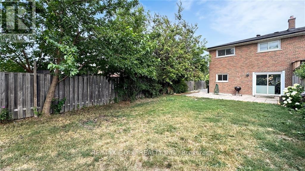 28 Navenby Crescent, Toronto, Ontario  M9L 1B2 - Photo 40 - W12412038
