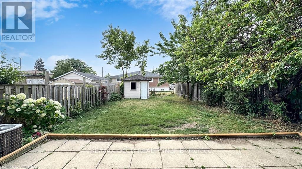 28 Navenby Crescent, Toronto, Ontario  M9L 1B2 - Photo 42 - W12412038