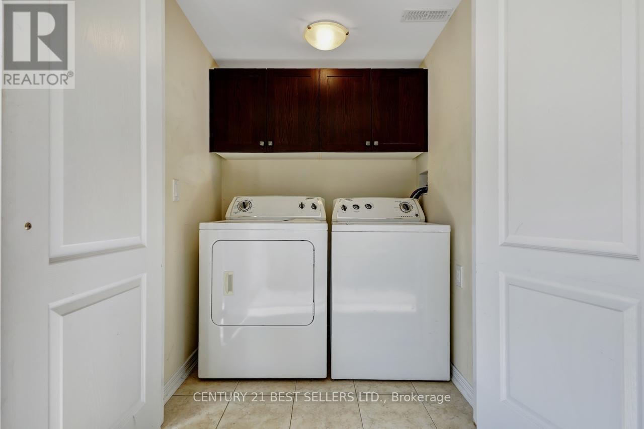 52 - 6625 Falconer Drive, Mississauga, Ontario  L5N 0C7 - Photo 12 - W12412062