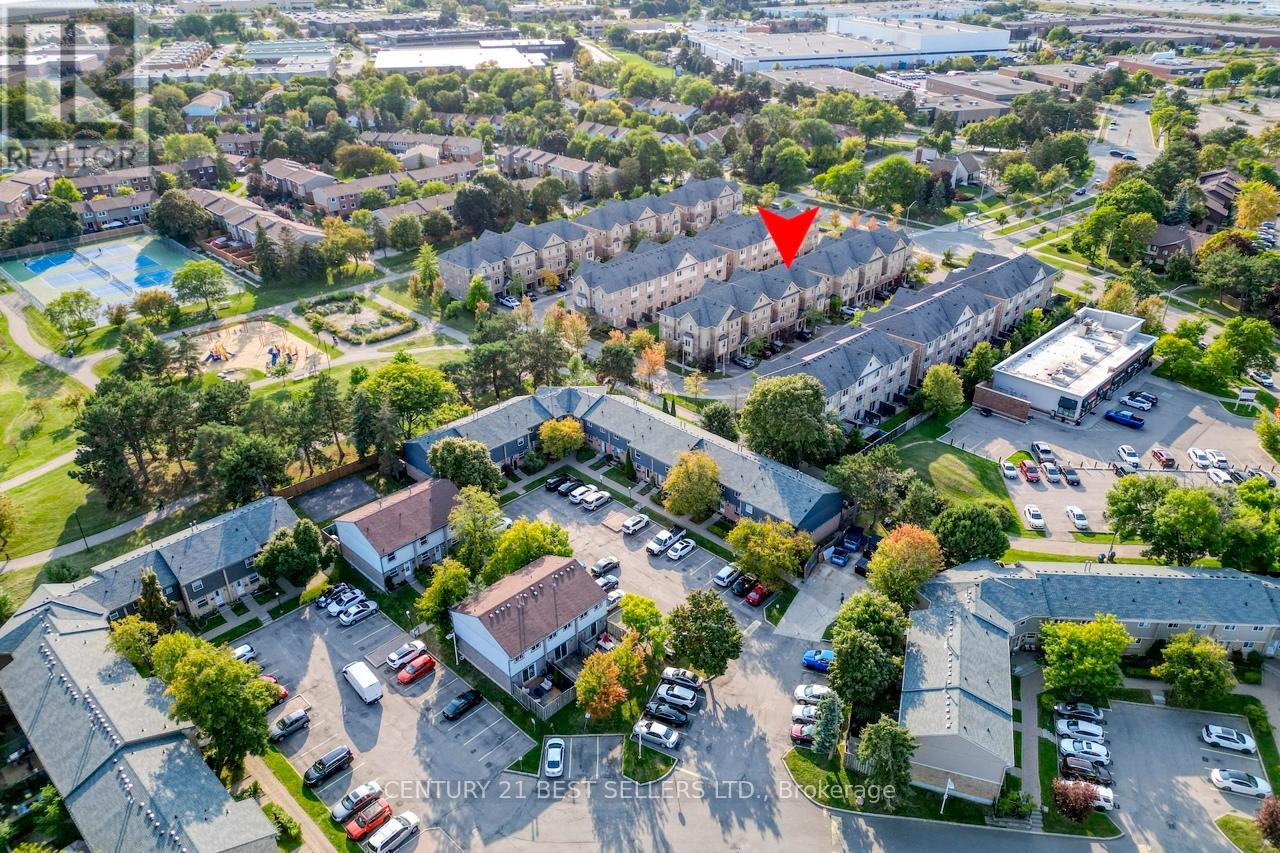 52 - 6625 Falconer Drive, Mississauga, Ontario  L5N 0C7 - Photo 6 - W12412062