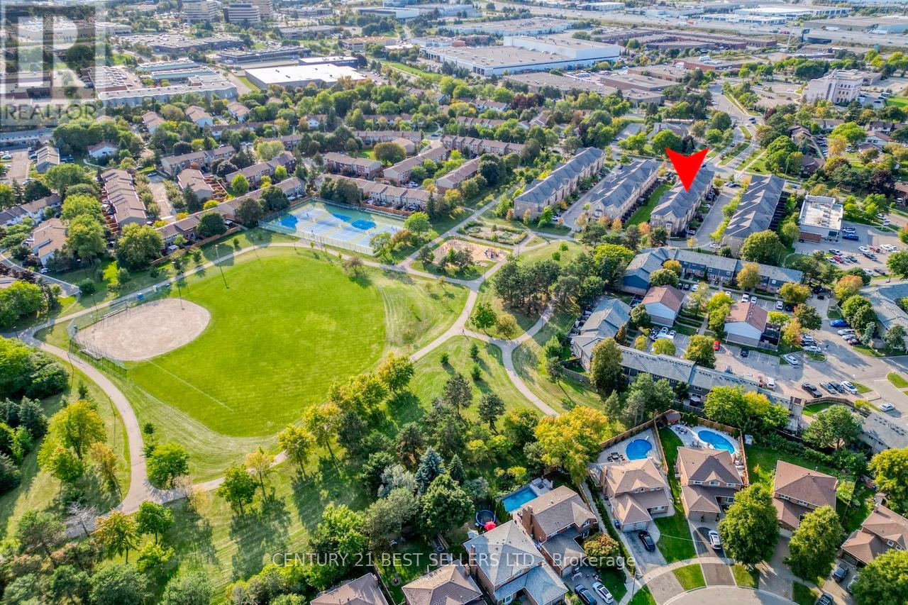 52 - 6625 Falconer Drive, Mississauga, Ontario  L5N 0C7 - Photo 7 - W12412062