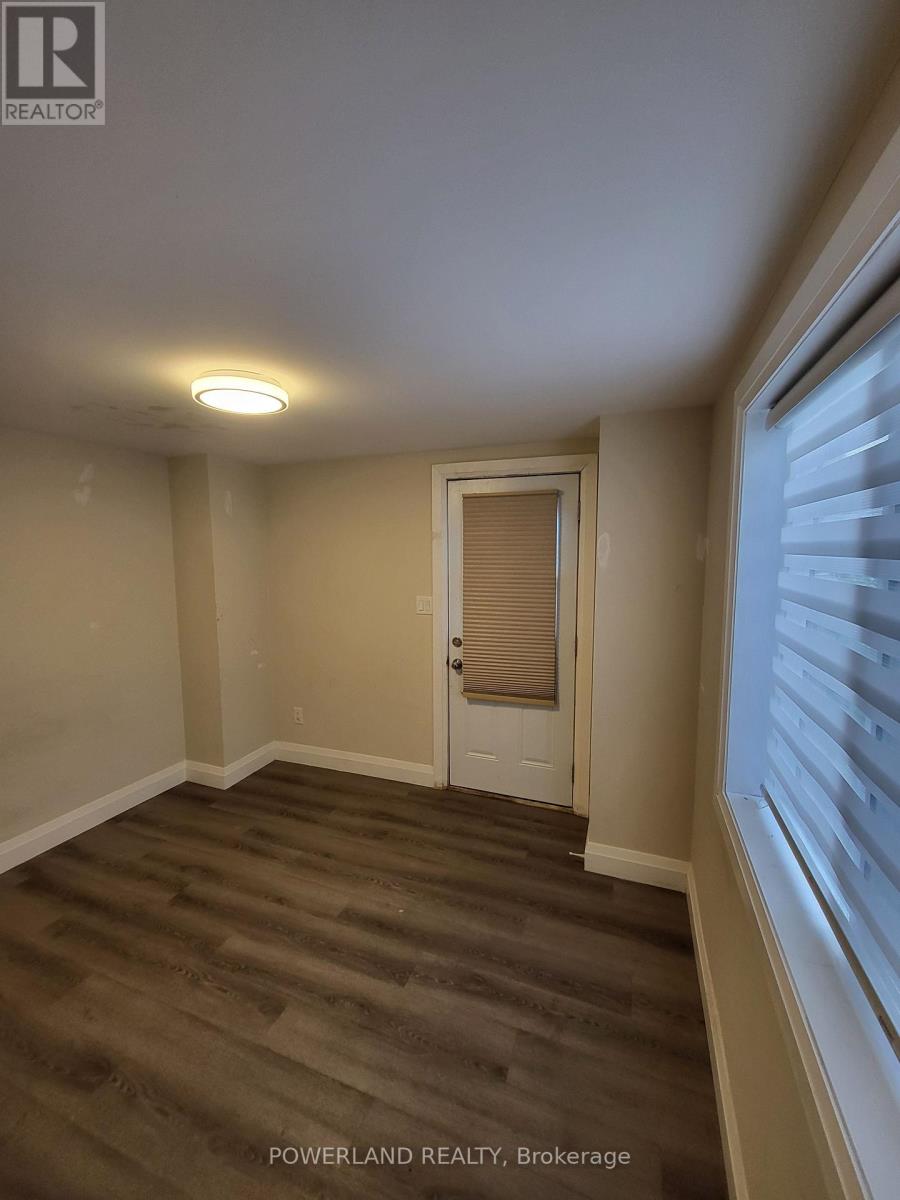 Main - 76 Teignmouth Avenue, Toronto, Ontario  M6E 1S9 - Photo 6 - W12349474
