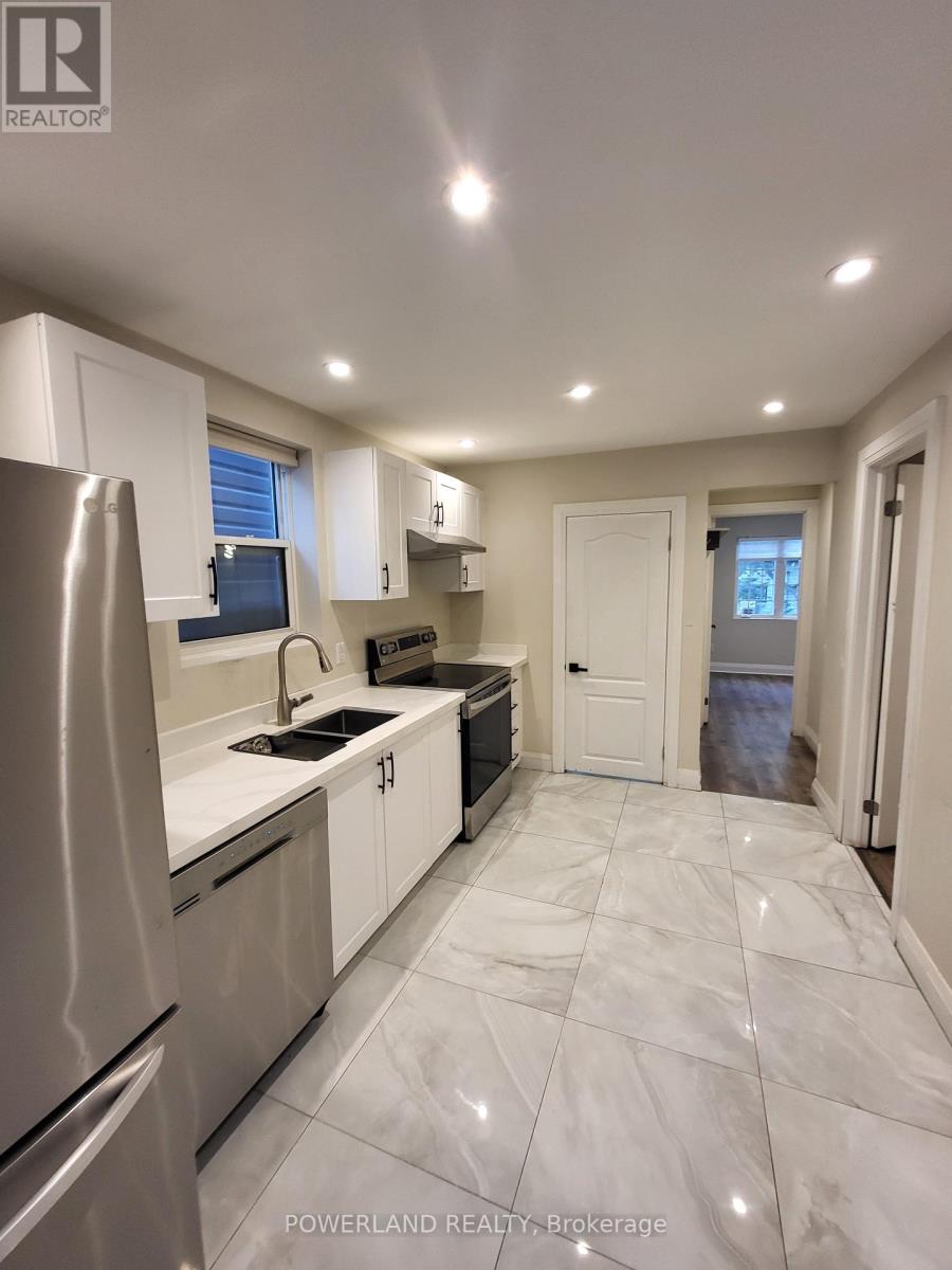 Main - 76 Teignmouth Avenue, Toronto, Ontario  M6E 1S9 - Photo 4 - W12349474
