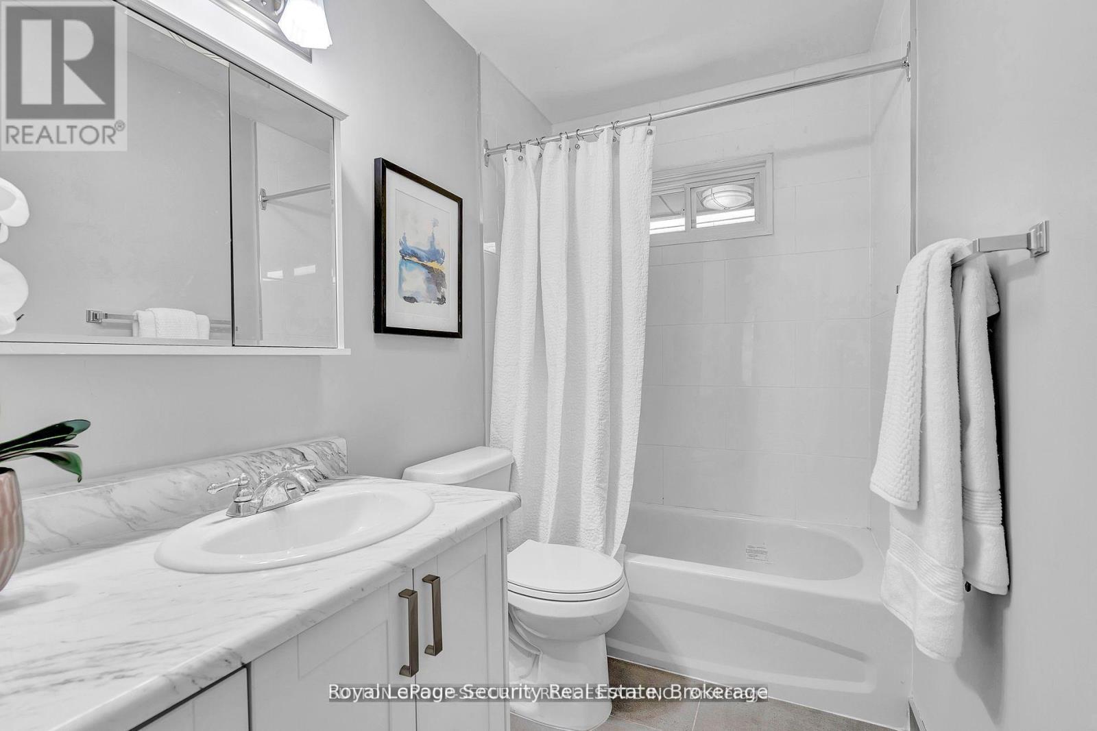 183 Sekura Street, Cambridge, Ontario  N1R 3R2 - Photo 24 - X12264259