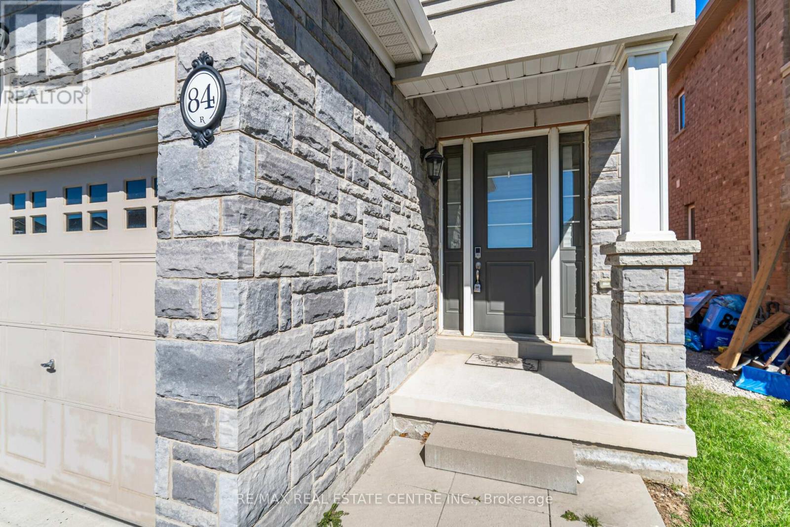 84 Heming Trail, Hamilton, Ontario  L9K 0H8 - Photo 8 - X12411763