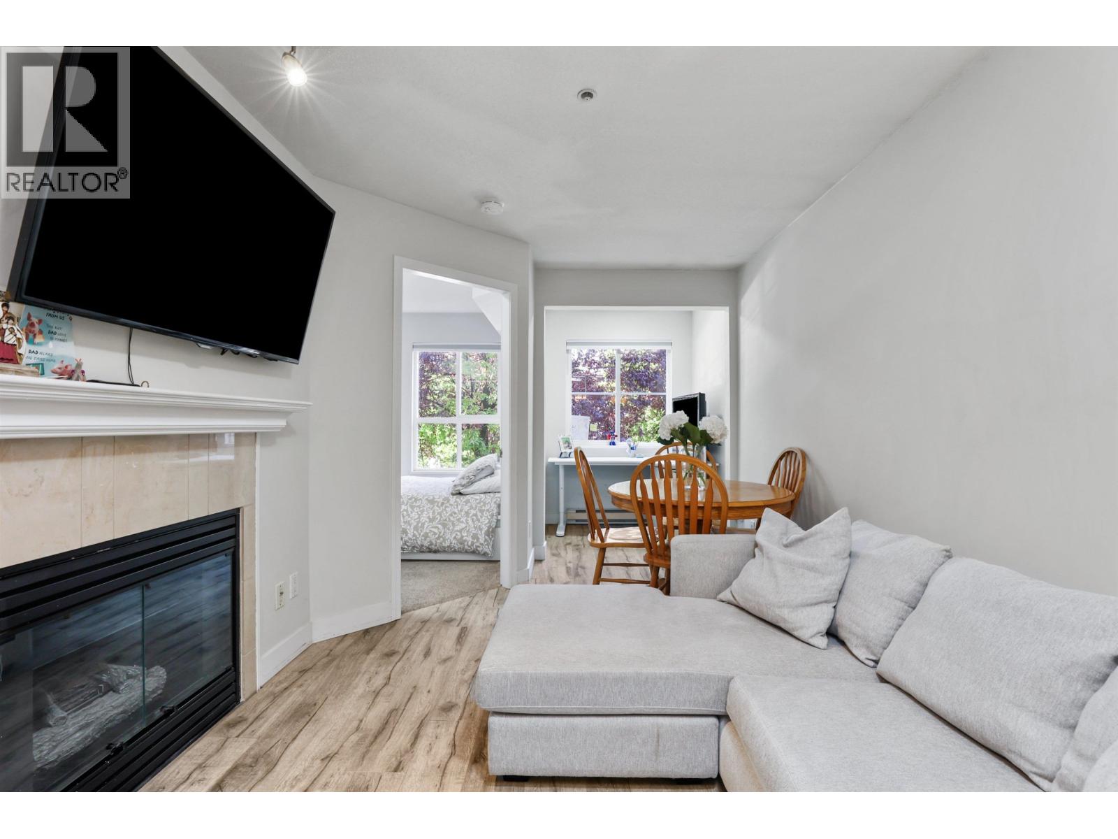 203 3278 HEATHER STREET, Vancouver, British Columbia