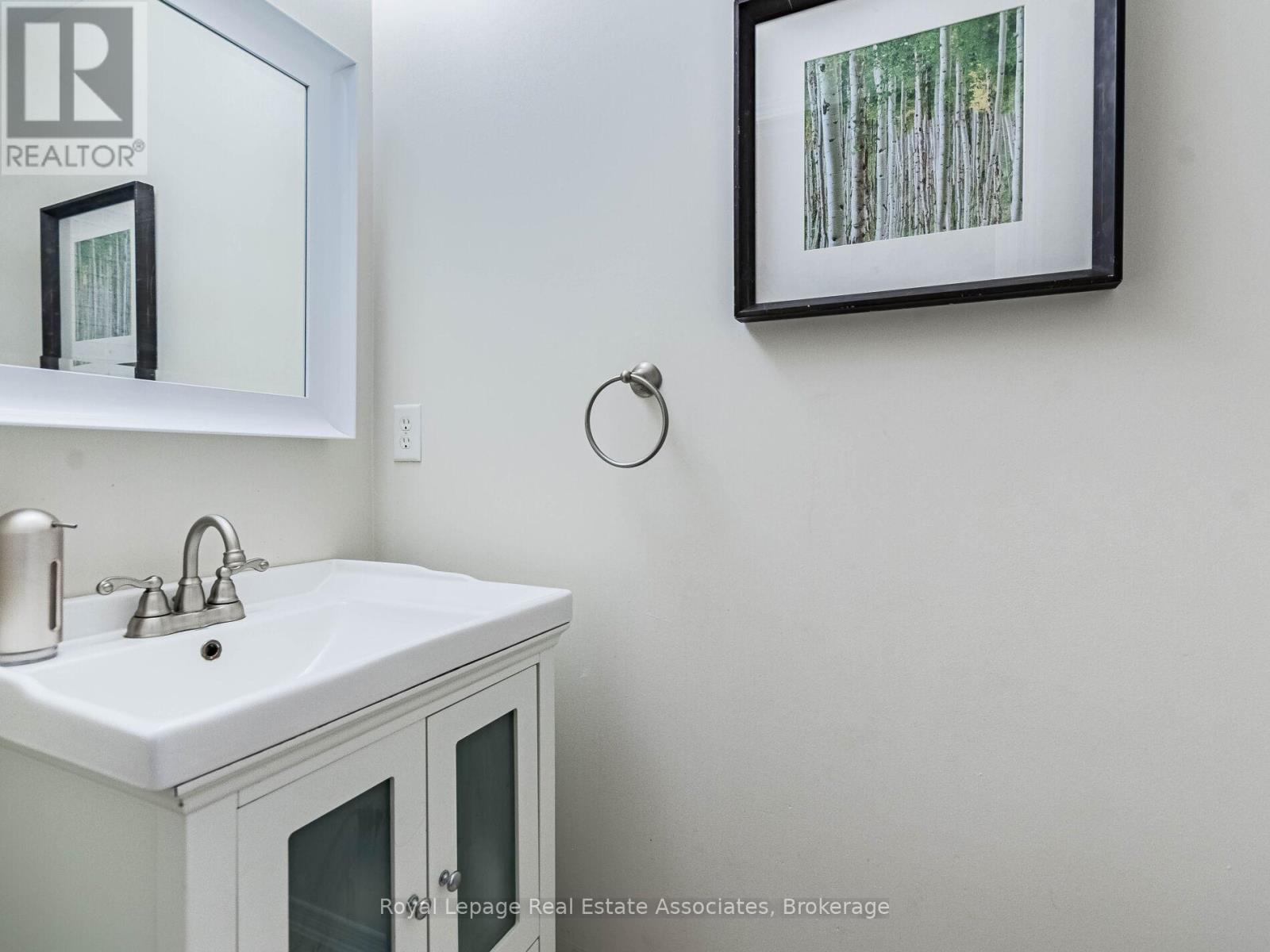 119 - 110 Highland Road E, Kitchener, Ontario  N2M 3S1 - Photo 35 - X12411864