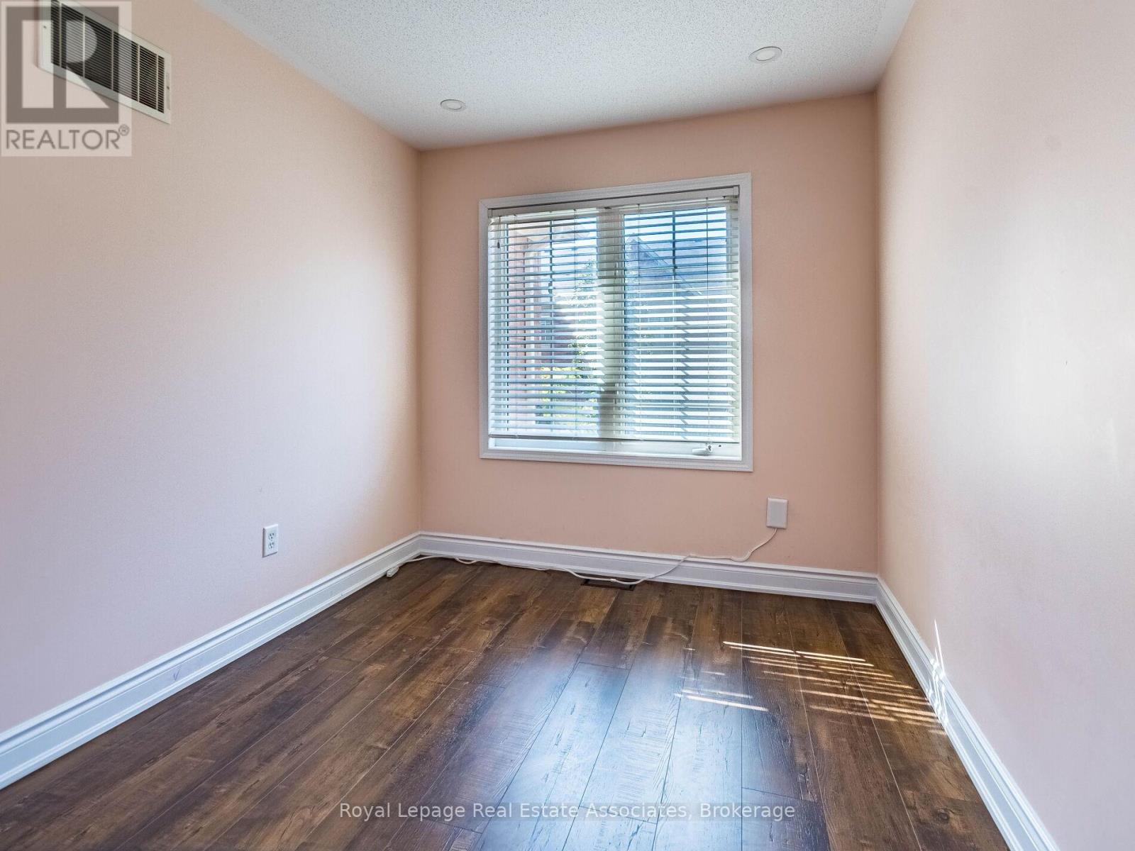 119 - 110 Highland Road E, Kitchener, Ontario  N2M 3S1 - Photo 40 - X12411864