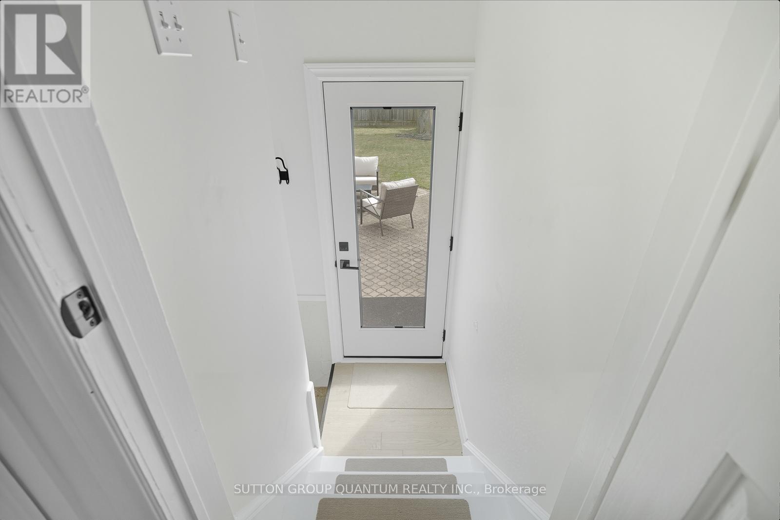 95 Pottruff Road S, Hamilton, Ontario  L8K 4A1 - Photo 25 - X12411890