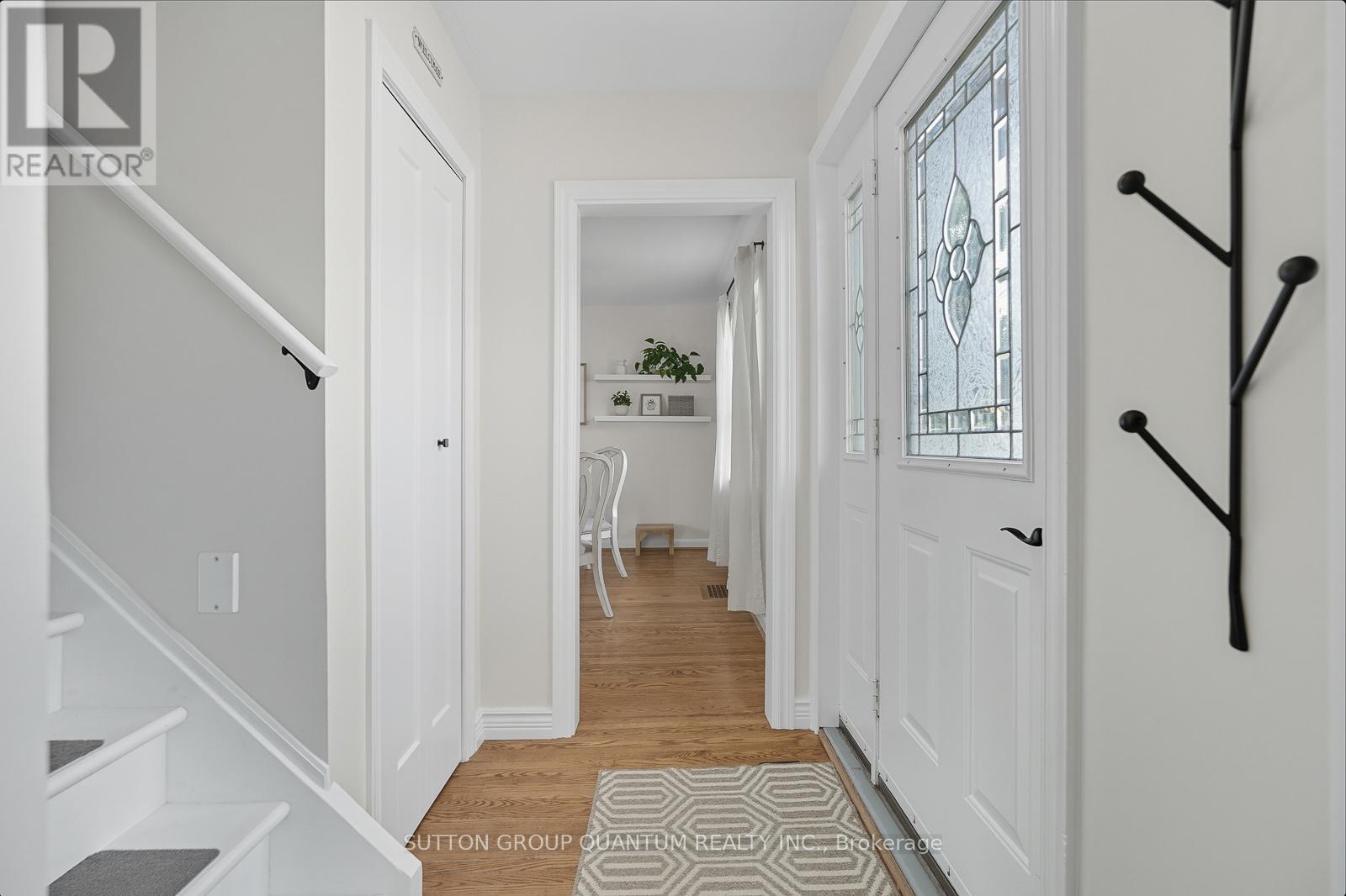 95 Pottruff Road S, Hamilton, Ontario  L8K 4A1 - Photo 3 - X12411890