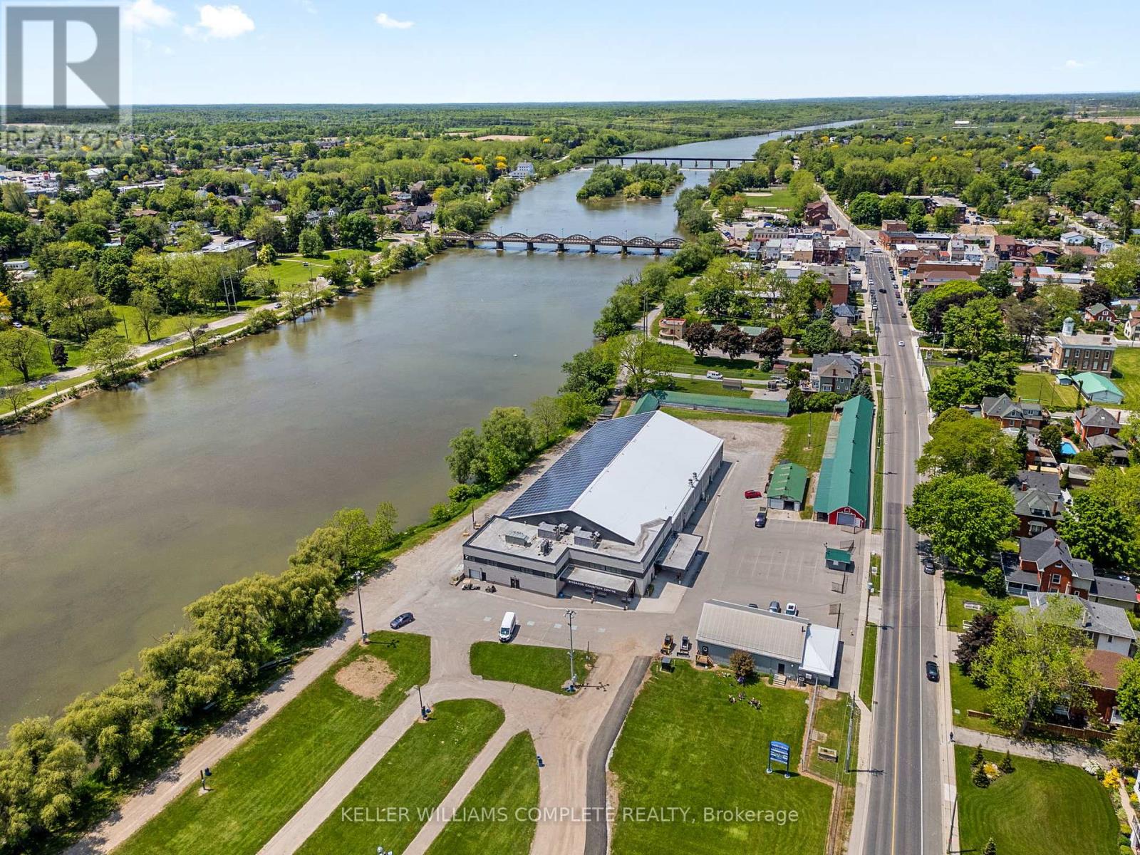 25 Burke Drive, Haldimand, Ontario  N3W 1C3 - Photo 49 - X12411897