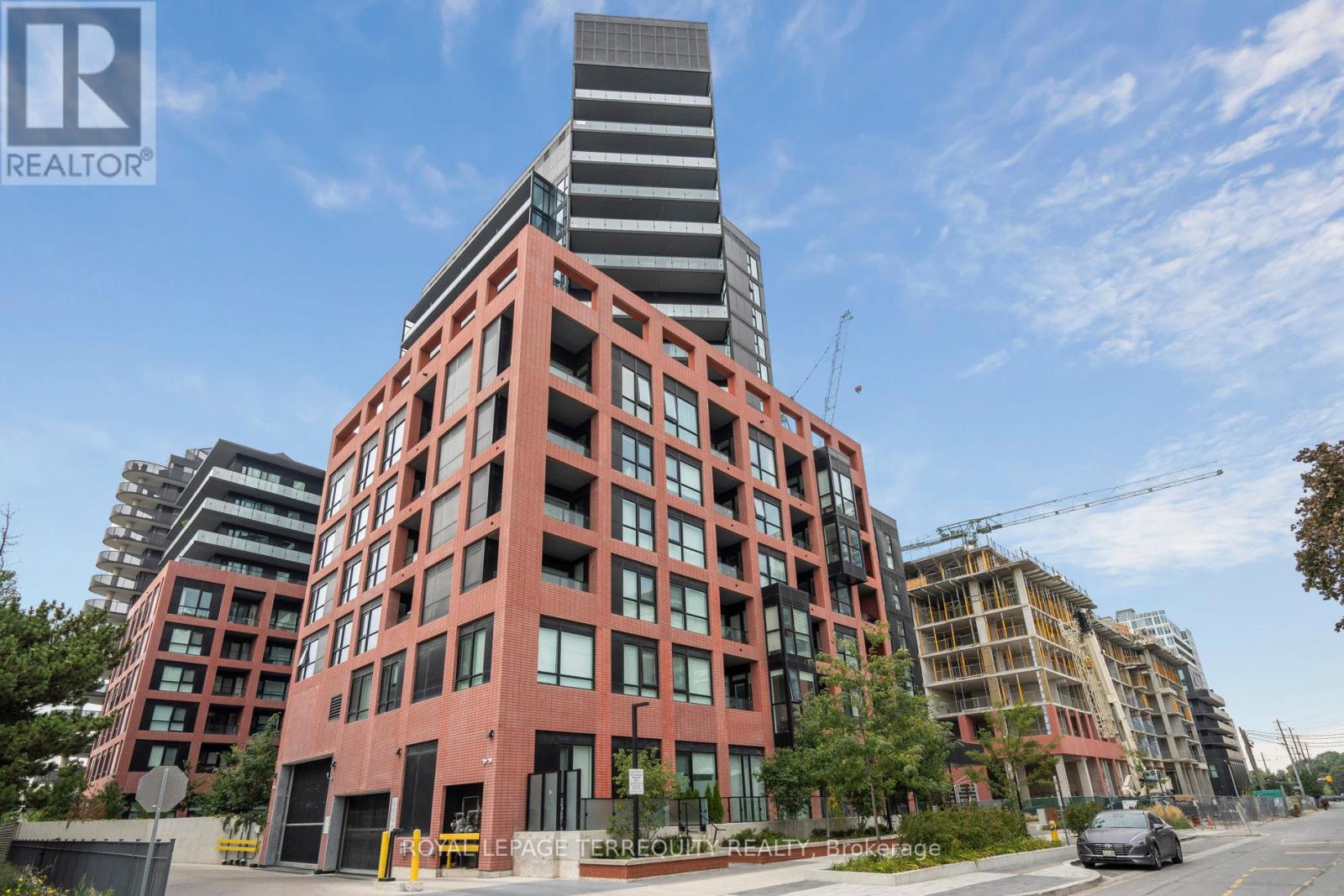 809 - 8 Tippett Road, Toronto, Ontario  M3H 0E7 - Photo 2 - C12408639