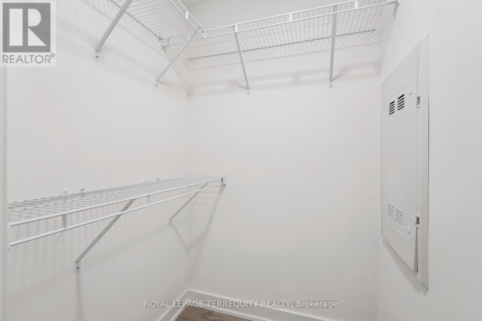 809 - 8 Tippett Road, Toronto, Ontario  M3H 0E7 - Photo 23 - C12408639