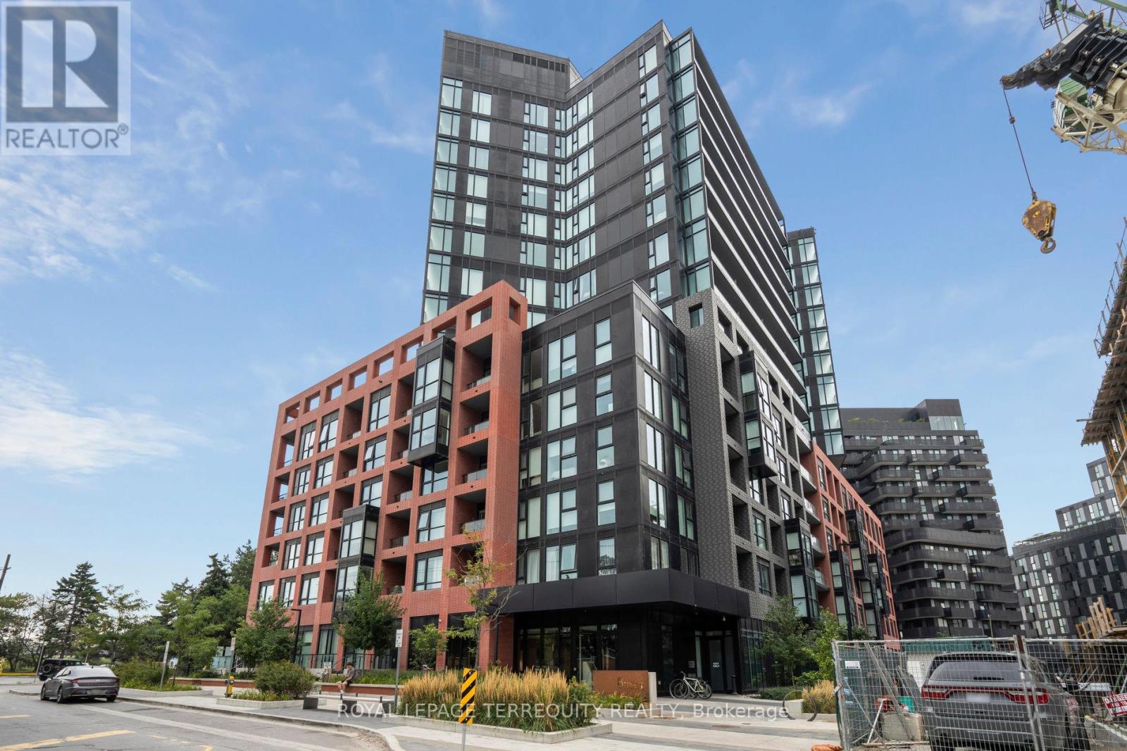 809 - 8 Tippett Road, Toronto, Ontario  M3H 0E7 - Photo 1 - C12408639