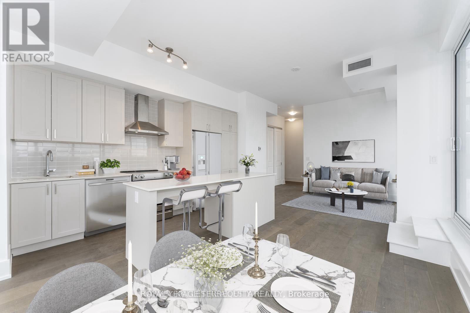 702 - 1063 Douglas Mccurdy Common, Mississauga, Ontario  L5G 0C5 - Photo 2 - W12188413