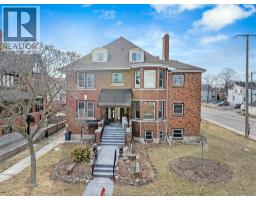 801 VICTORIA AVENUE, Windsor, Ontario