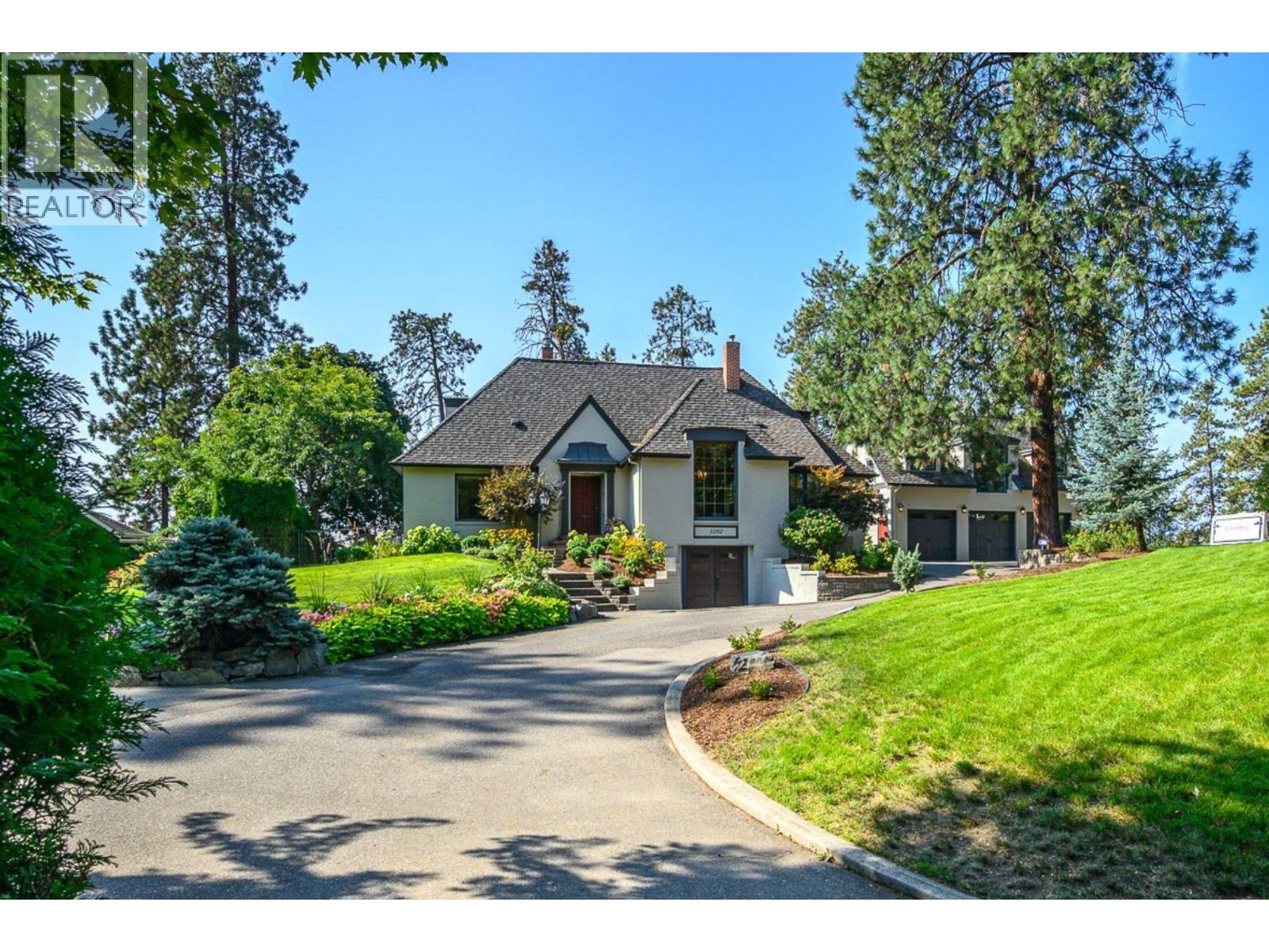 2202 26 Street, Vernon, British Columbia